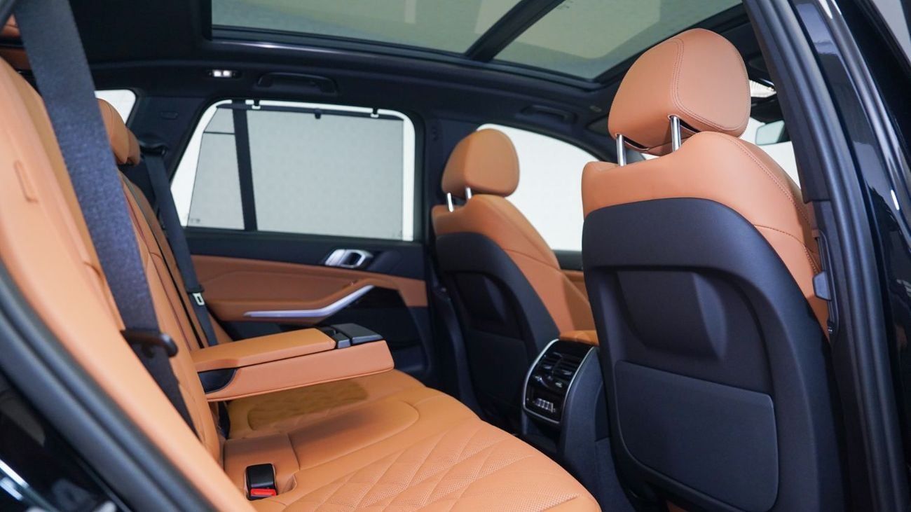 BMW X5 40i M Sport 3.0L | AED 5,647 PM | Warranty November 2027- Service November 2028 | GCC