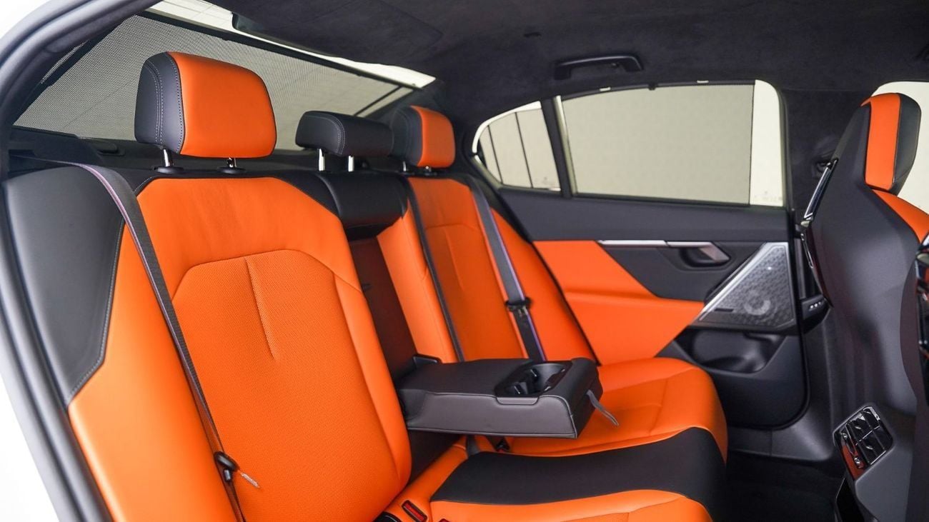 BMW M5 M5 Competition | AED 9,141 PM | Warranty December 2027 - Service December 2028 | GCC