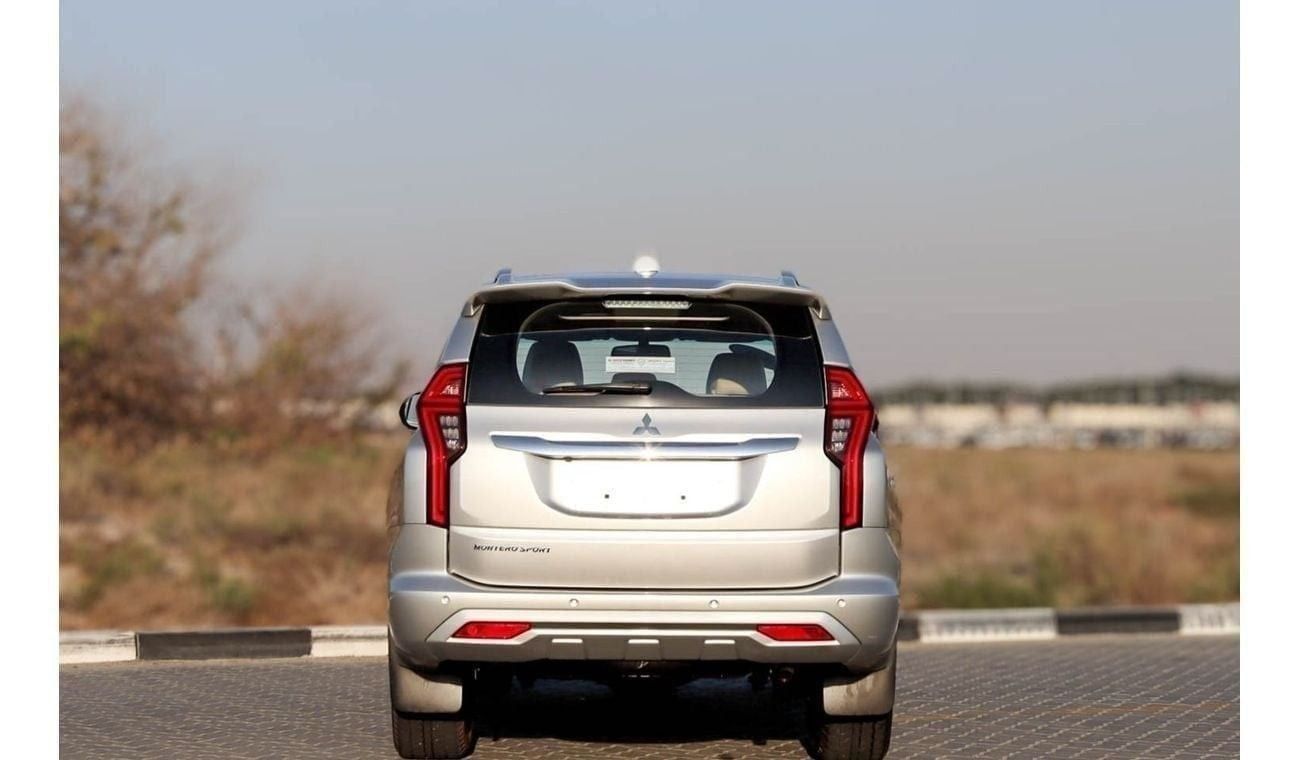 ميتسوبيشي مونتيرو سبورت GLS Top 3.0L Mitsubishi Montero sport 2021 GCC Original paint accident free in excellent condition 2