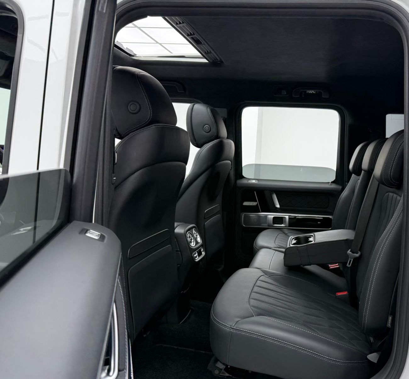 مرسيدس بنز G 63 AMG 2022 Mercedes Benz G63 AMG, Warranty, Very Low Km,  Fully Loaded, Excellent Condition, Japanese