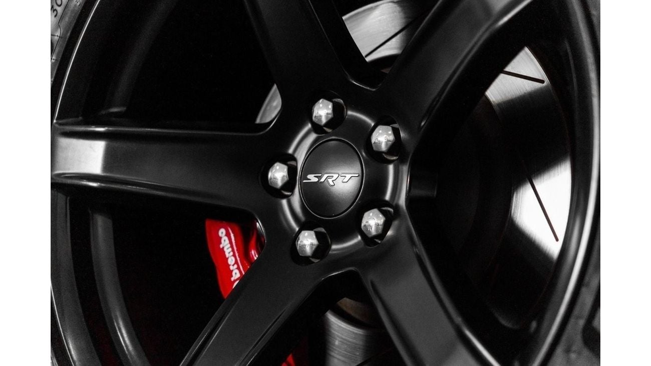 Dodge Challenger SRT Hellcat 2017 Dodge Challenger Hellcat / Manual / V8 717BHP