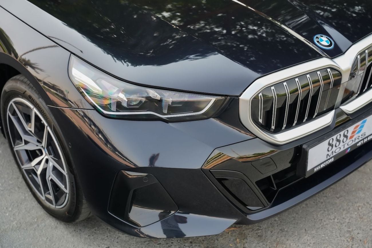 بي أم دبليو i5 EDRIVE40 M SPORT 2025 BMW i5 40L M-Sport package RWD 0km