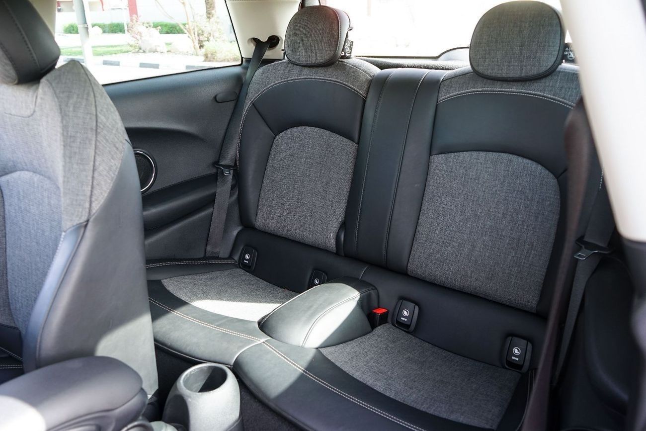 Mini Cooper Std 1.5L (4 Seater)