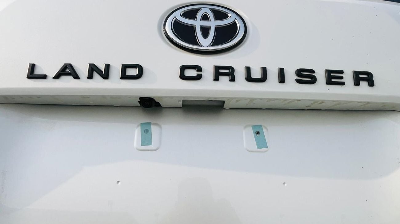 Toyota Land Cruiser GR SPORT