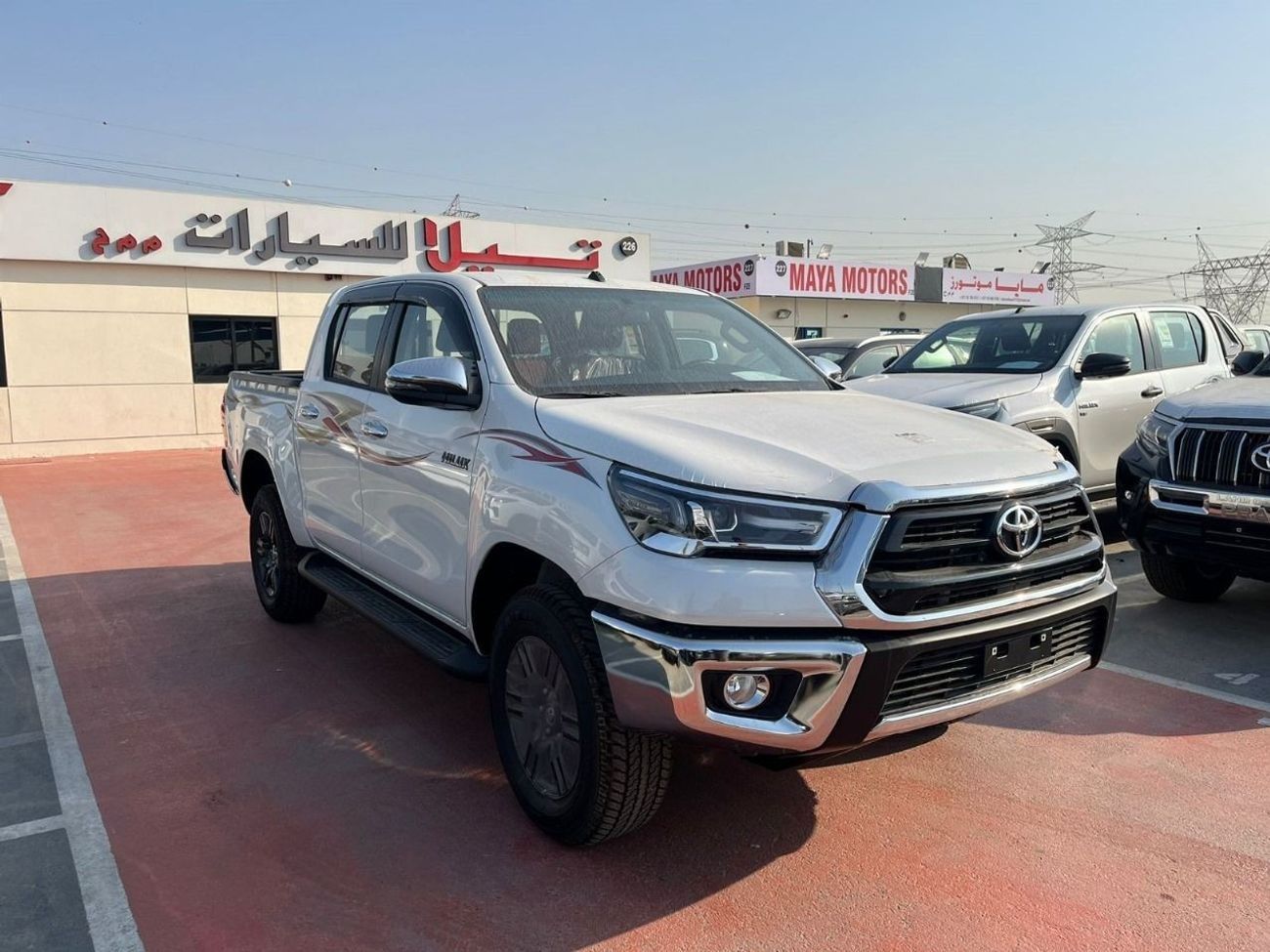 تويوتا هيلوكس HILUX SR5 2.7L 2025 PUSH START