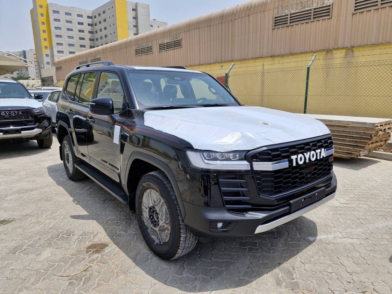 Toyota Land Cruiser 2025 TOYOTA LAND CRUISER GR-S 3.5L HYBRID 7-SEATS GCC BRAND NEW 0KM