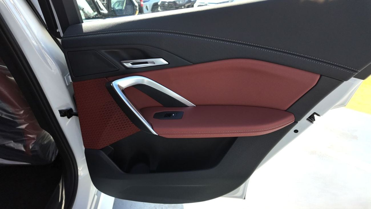 BMW X2 BMW X2 sDrive 25i M Sport 2.0L White Interior Moca