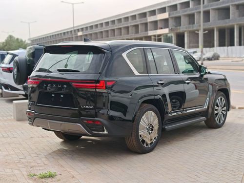 Lexus LX600 SIGNATURE