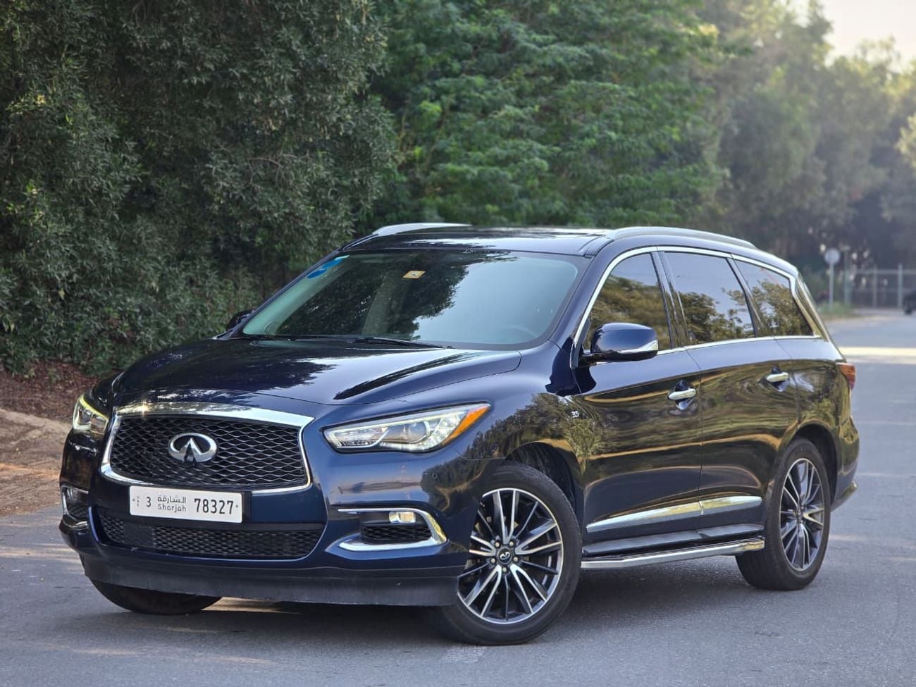 Infiniti QX60 LUXURY 2017 GCC FULL SERVICE HISTORY AVAILABLE | ORGINAL PAINT | ACCIDENT FREE | SINGLE OWNER
