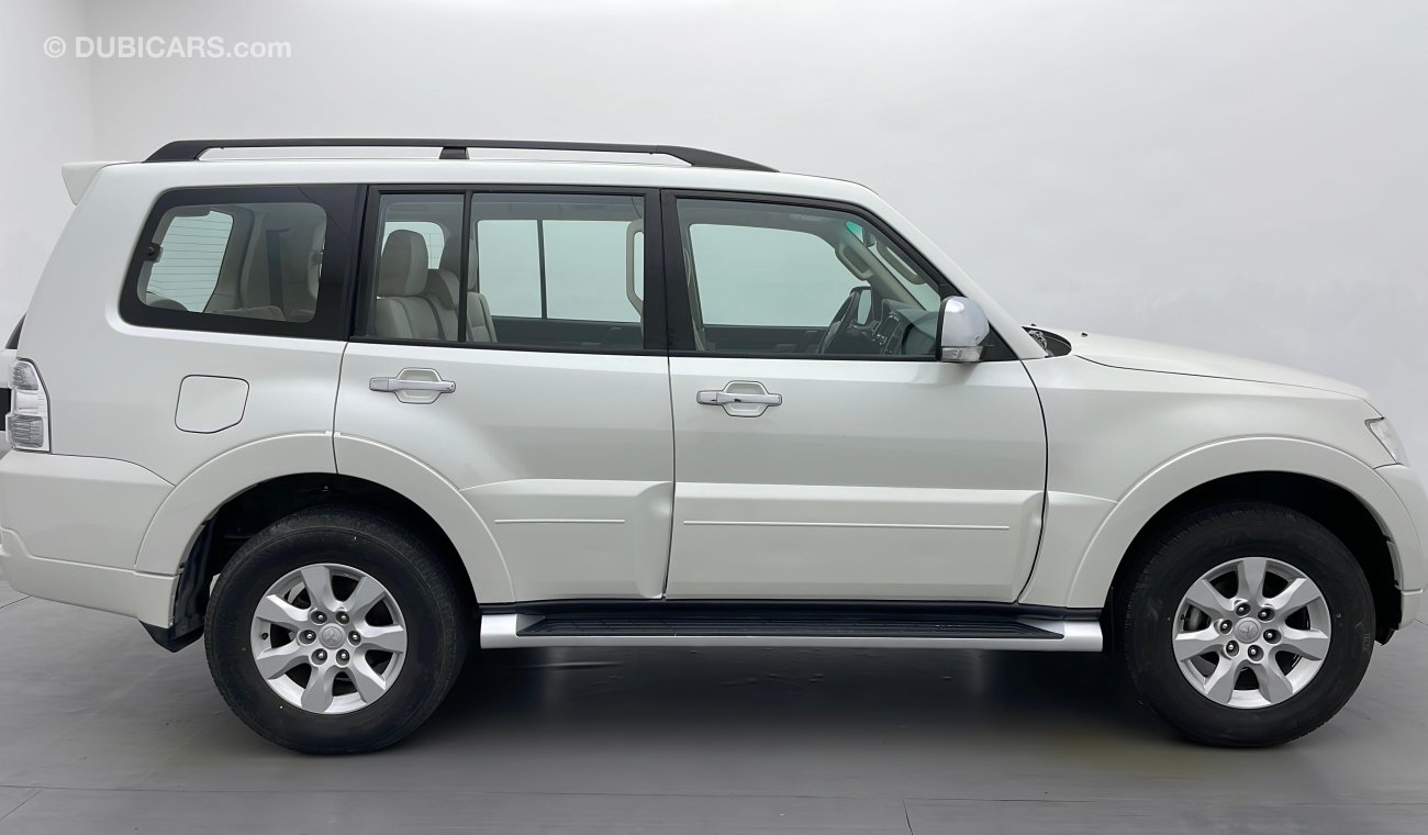 Mitsubishi Pajero GLS MIDLINE WITH SUNROOF 3.5 | Under Warranty | Inspected on 150+ parameters