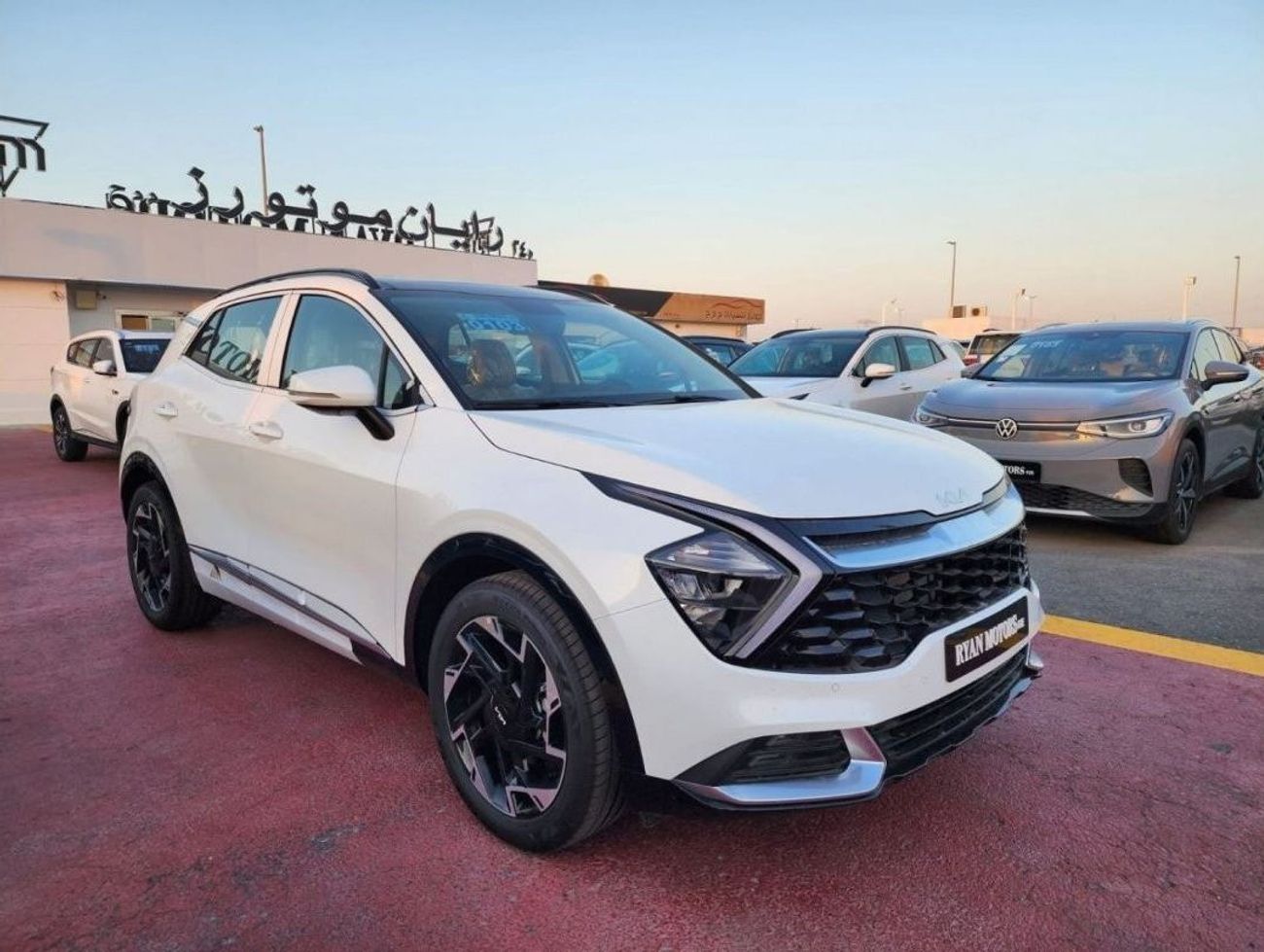 Kia Sportage KIA Sportage 1.6L SUV, FWD, 5Doors, Cruise Control, Panoramic Roof, Leather Seats, Rear Camera, 19in