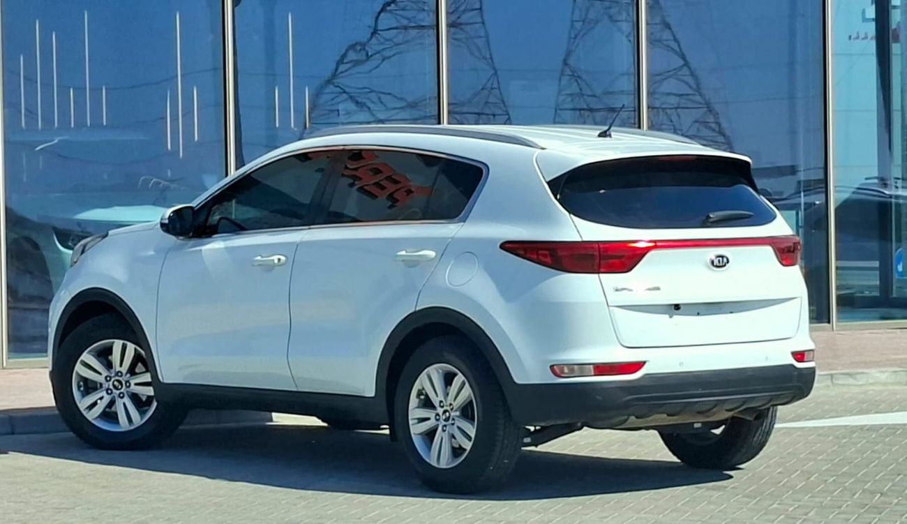 Kia Sportage LX 1.6L FWD 950x36- Monthly | GCC | Cruise, Camera, GPS l Accident Free
