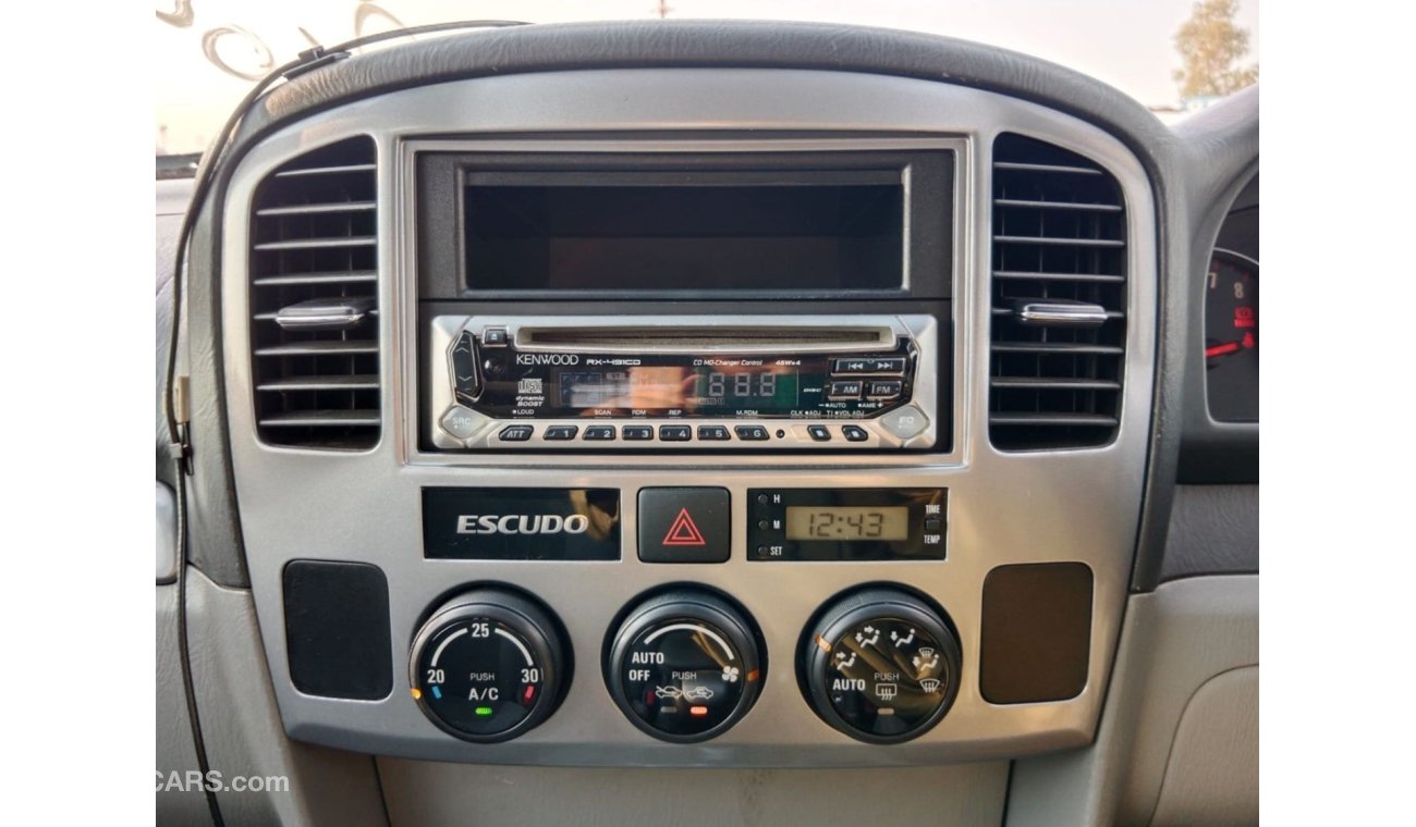 سوزوكي إيسكودو SUZUKI ESCUDO RIGHT HAND DRIVE (PM1601)