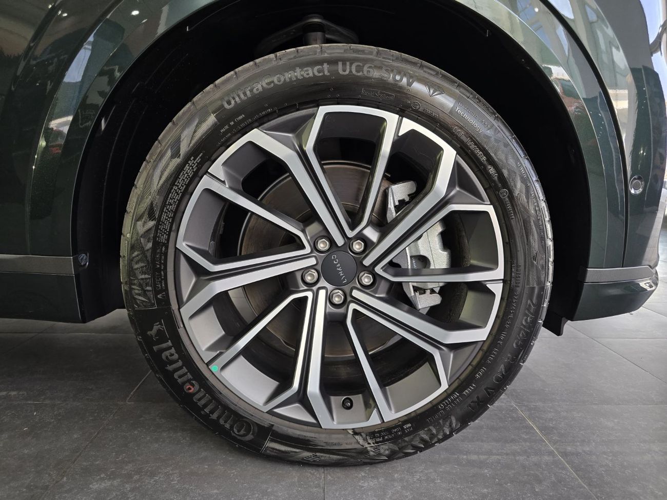 Lynk & Co 09 2025 LYNK-CO 09 EMP 1430KM RANGE 7 SEATS