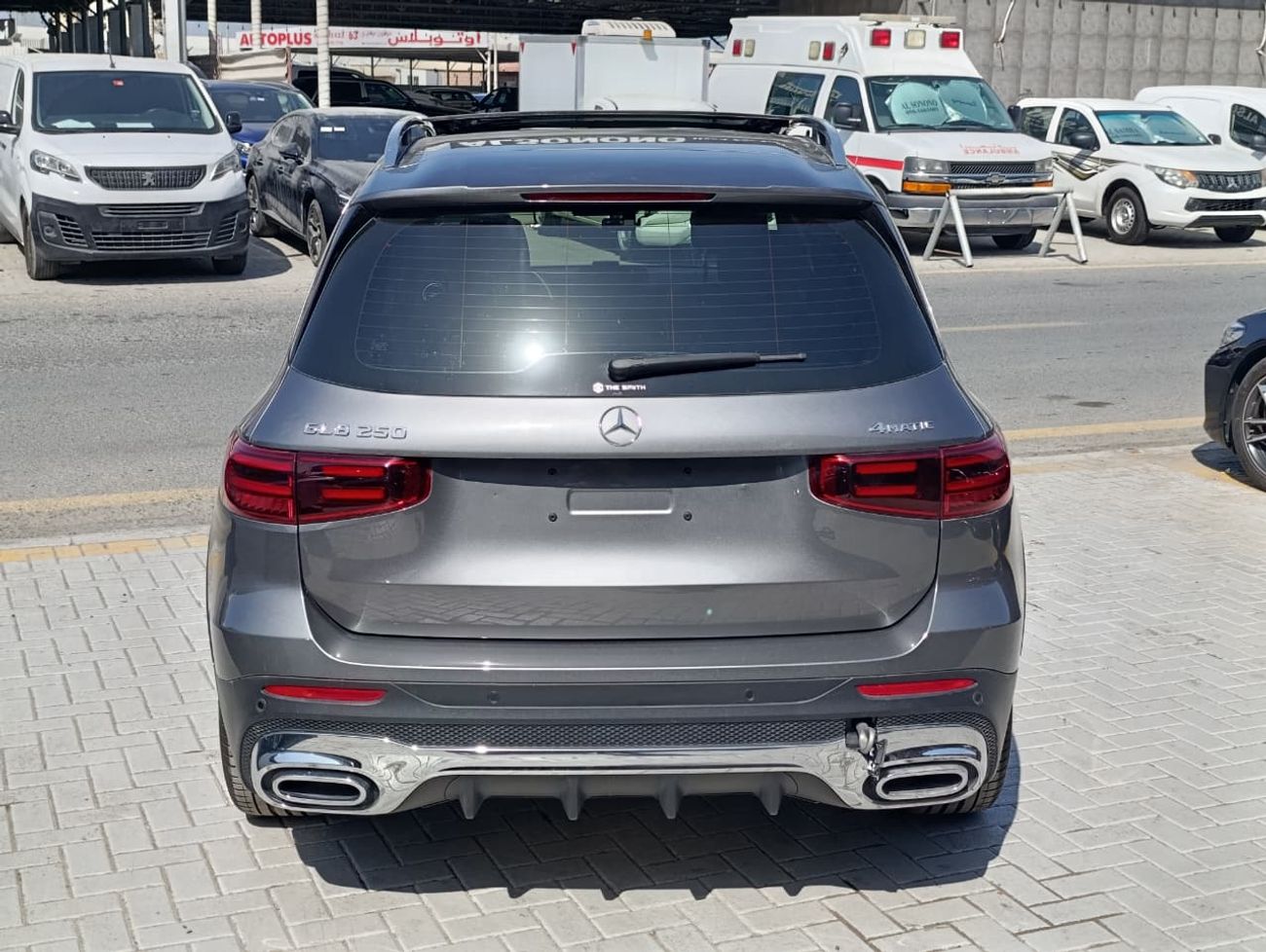 Mercedes-Benz GLB 250 4MATIC 2.0L (221 HP)