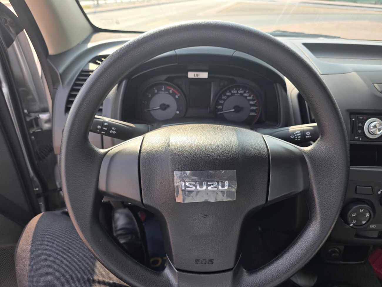 إيسوزو D ماكس 1.9L (4x2) Single Cab (2 Doors) MY 2025 - Made in India