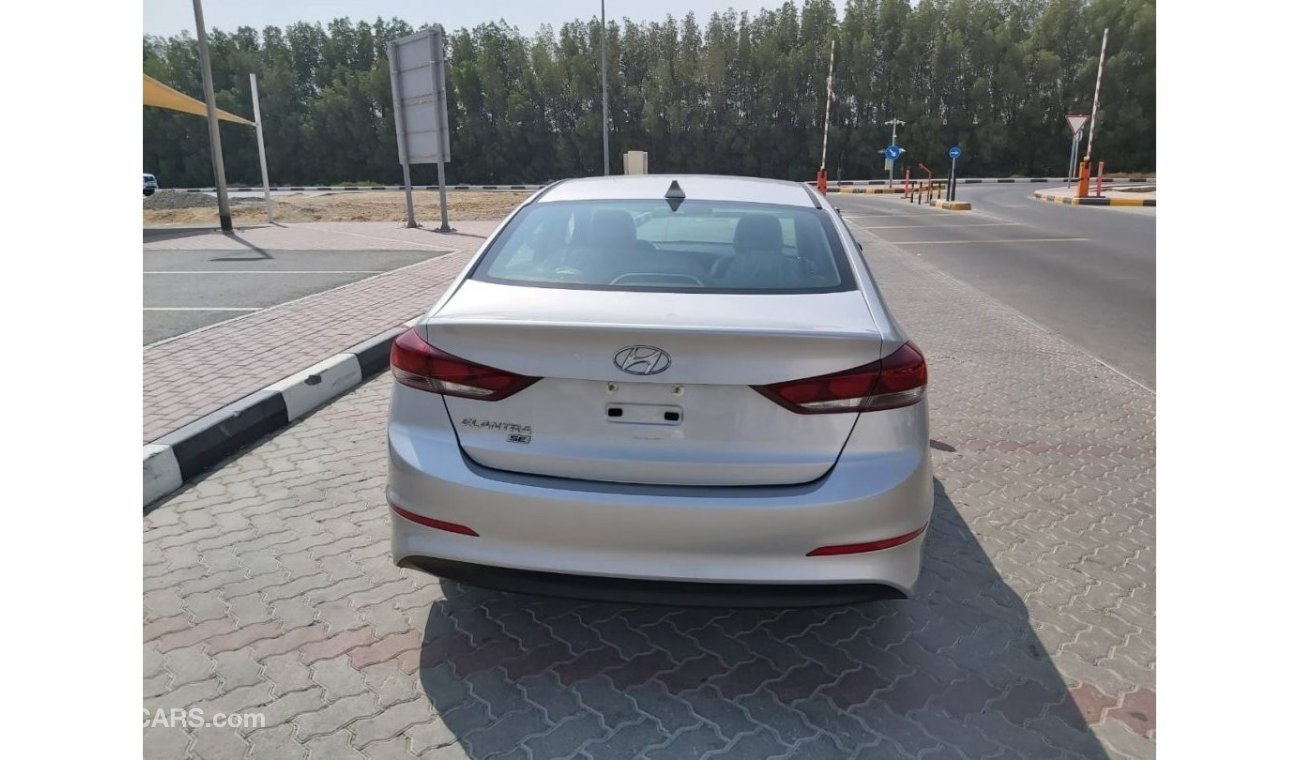 Hyundai Elantra SE _ Very Clean Car