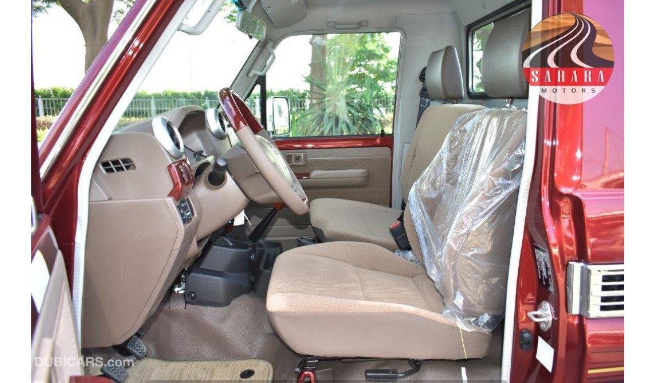 Toyota Land Cruiser Pick Up LX Limited V6 4.0L Petrol Manual Transmission