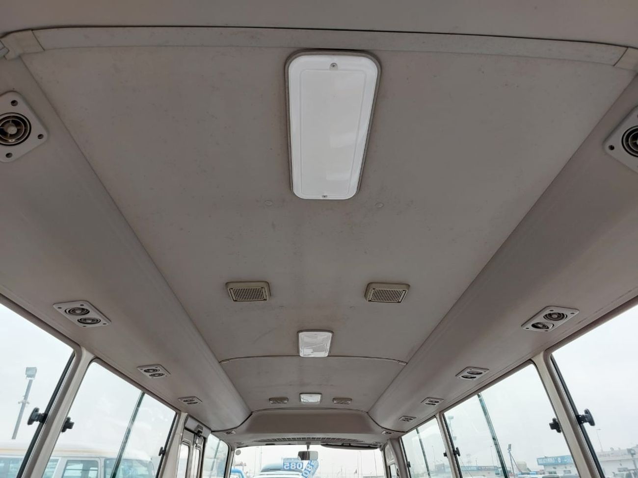 تويوتا كوستر TOYOTA COASTER BUS RHD 2005 MODEL 4.0 L DIESEL MANUAL(PM01094)