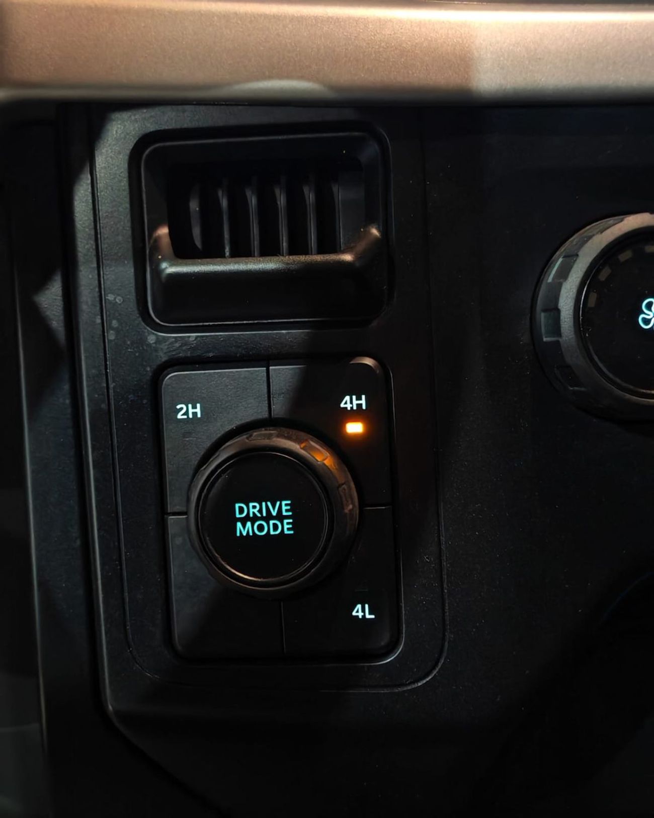 فورد F 150 XLT 3.5L (5 Seater)