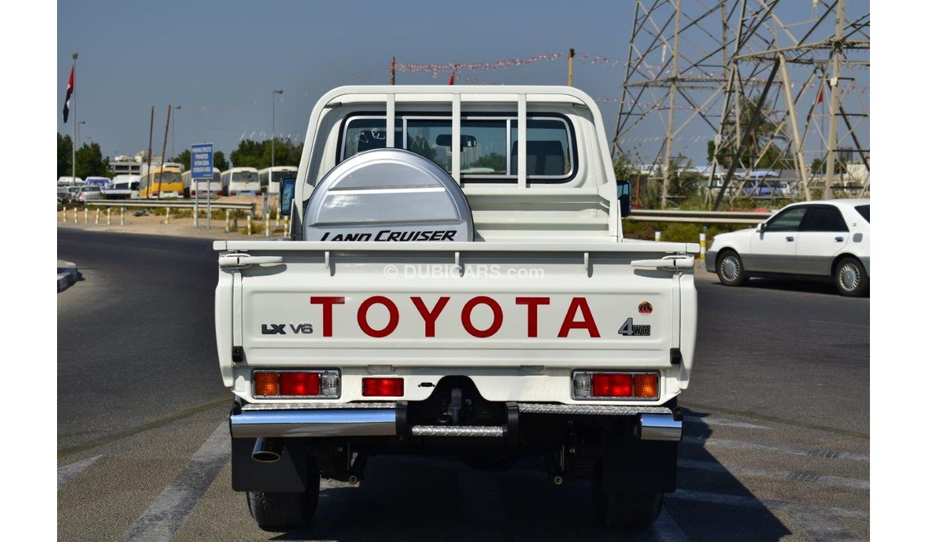 تويوتا لاند كروزر بيك آب CRUISER 79 SINGLE CAB PICKUP LX V6 4.0L PETROL MANUAL TRANSMISSION