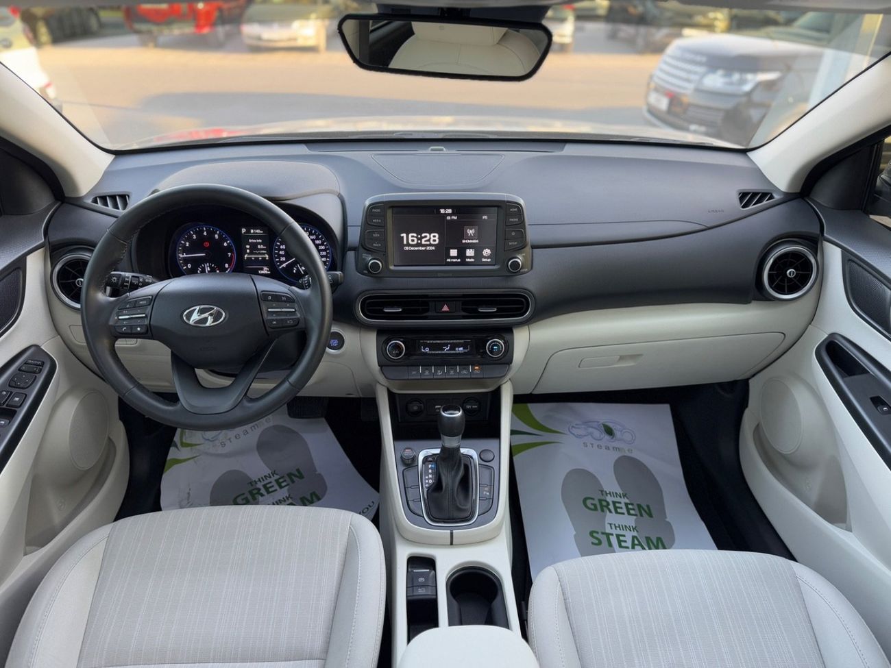 Hyundai Kona Smartstream 2.0L Hyundai Kona Full Option/ GCC / Free Accident/ 2022 / Under Warranty