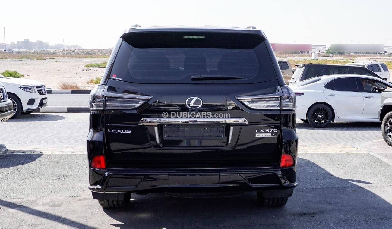 Lexus LX 570 Black Edition S