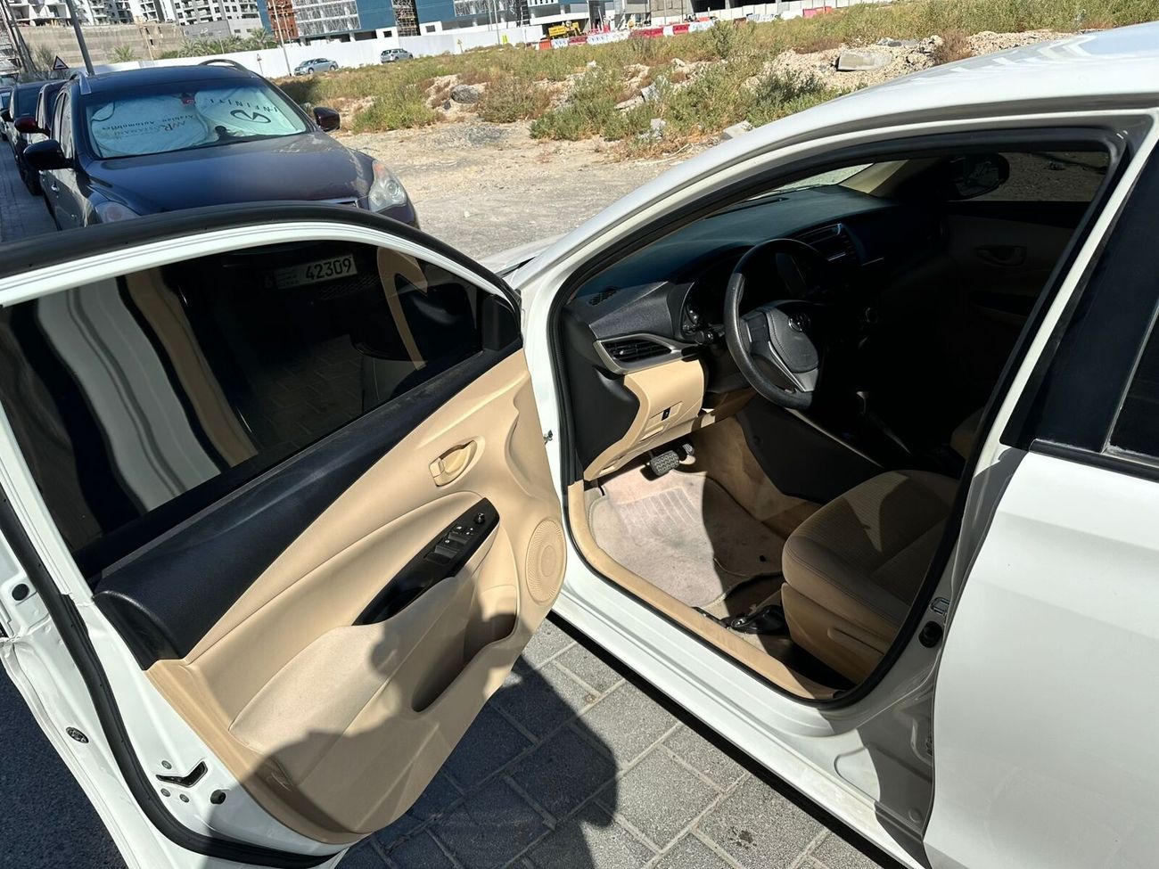 Toyota Yaris SE 1.3L (100 HP)