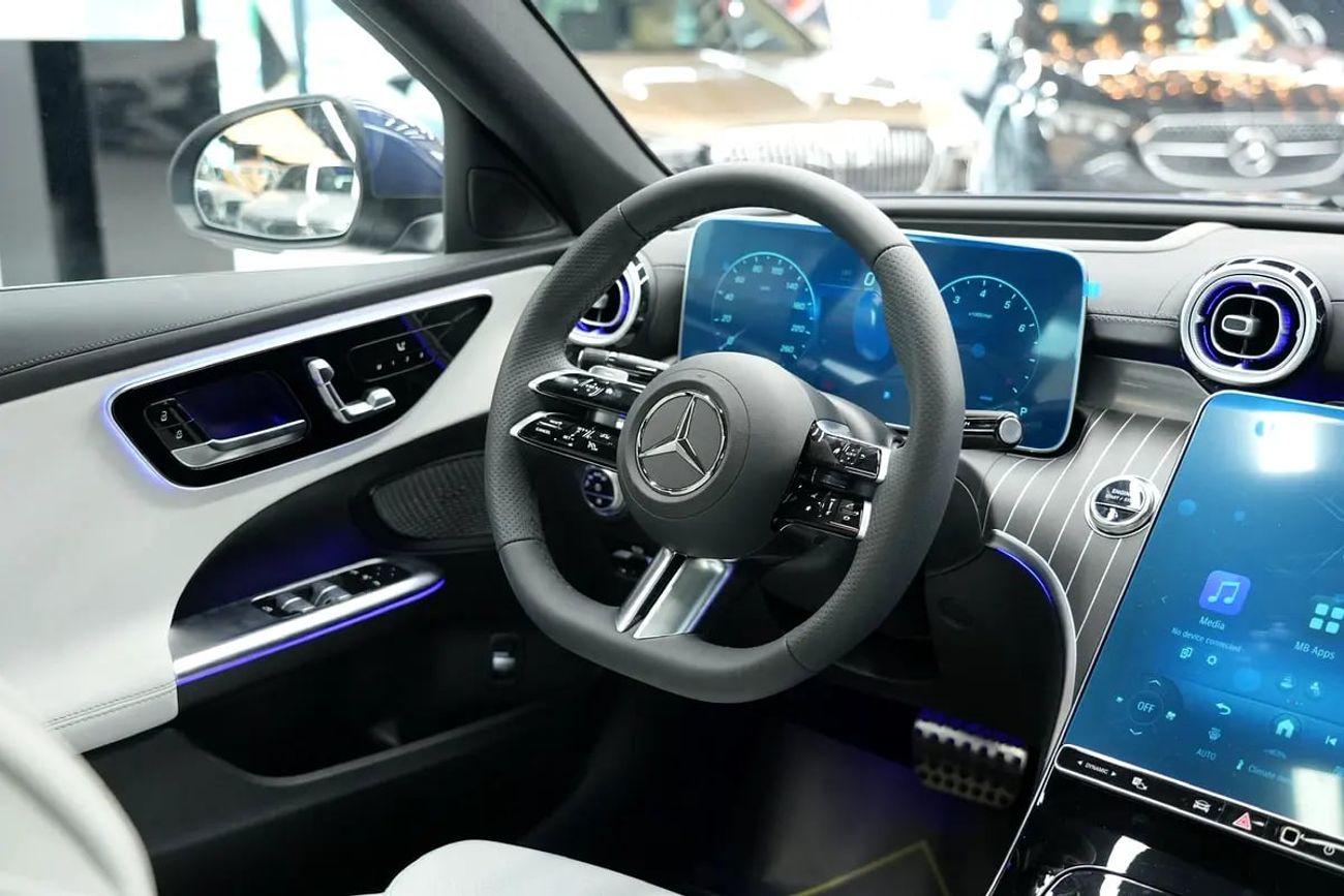 مرسيدس بنز C 200 C 200 | GCC 0km | Agency Warranrty | AMG Package