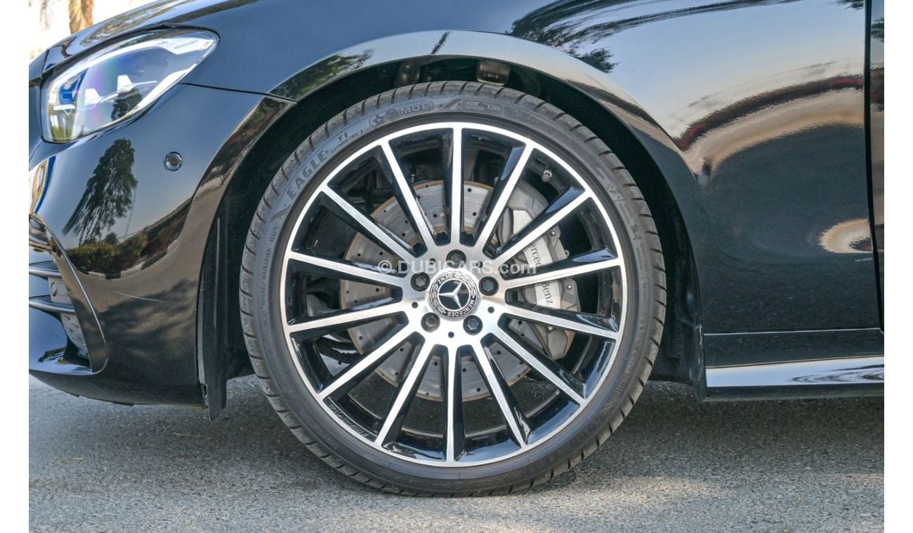 Mercedes-Benz E450 Coupe Mercedes E450 AMG V6 Convertible 2022 USA ( GPS is GCC & Facelift is GCC )