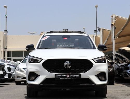 MG ZS LUX