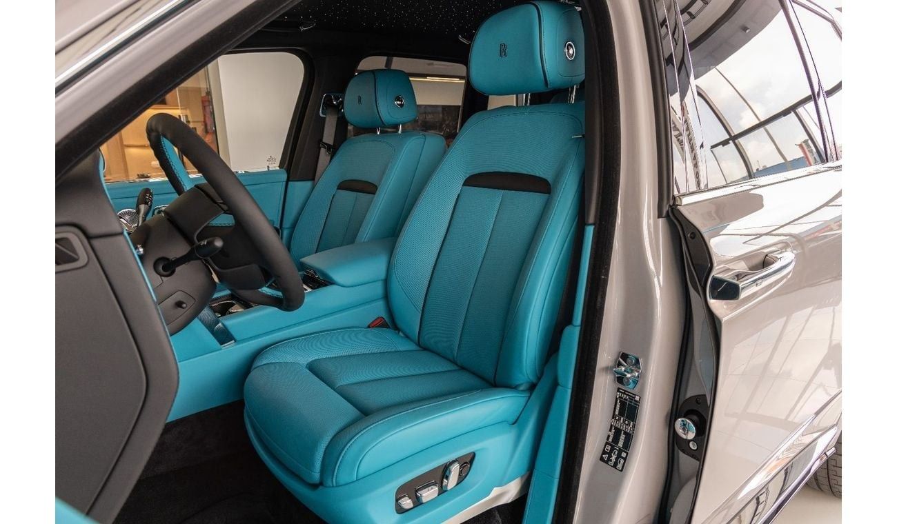 Rolls-Royce Cullinan Rolls Royce Cullinan Silver Badge | 2025