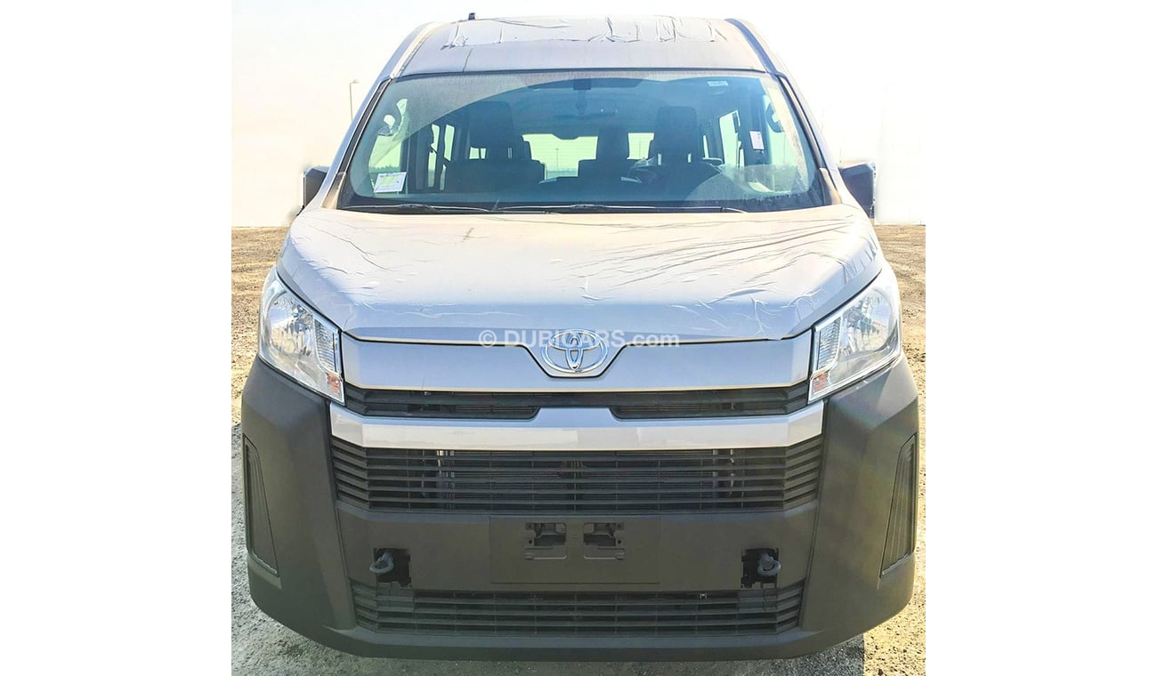 تويوتا هاياس HIACE COMMUTER PETROL 6MT MODEL 2020