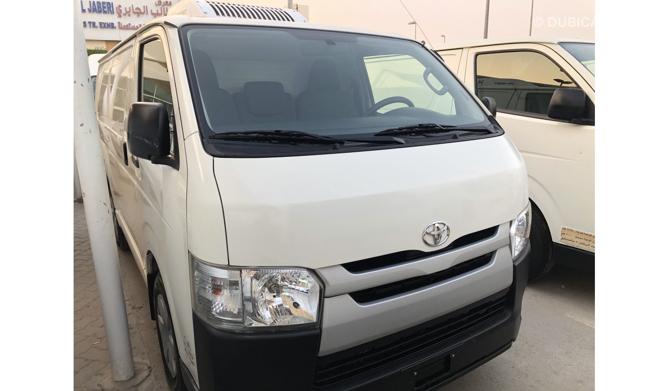 Toyota Hiace Chiller 2015. Free of accident with Low mileage