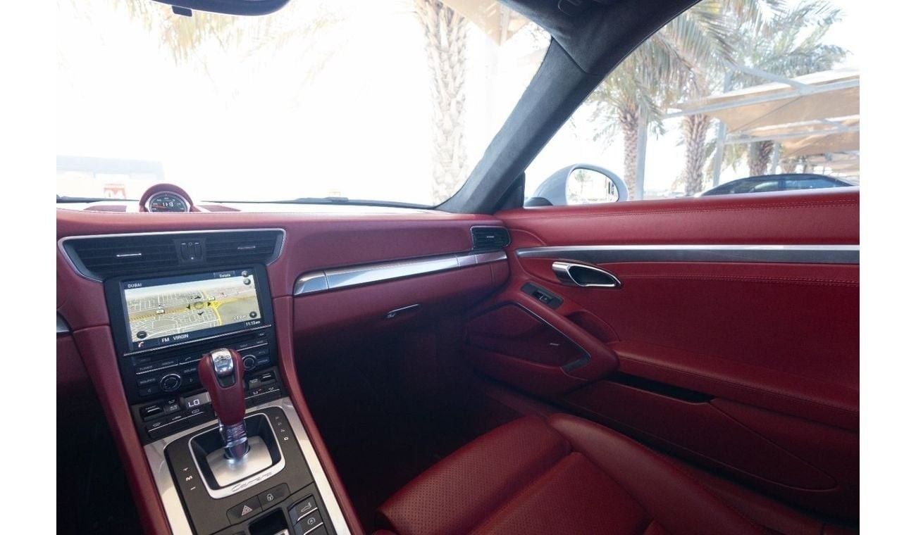 بورش 911 Carrera 4S 3.8L Coupe Porsche 911 Carrera 4S 2015 GCC with Flexible Down-Payment.