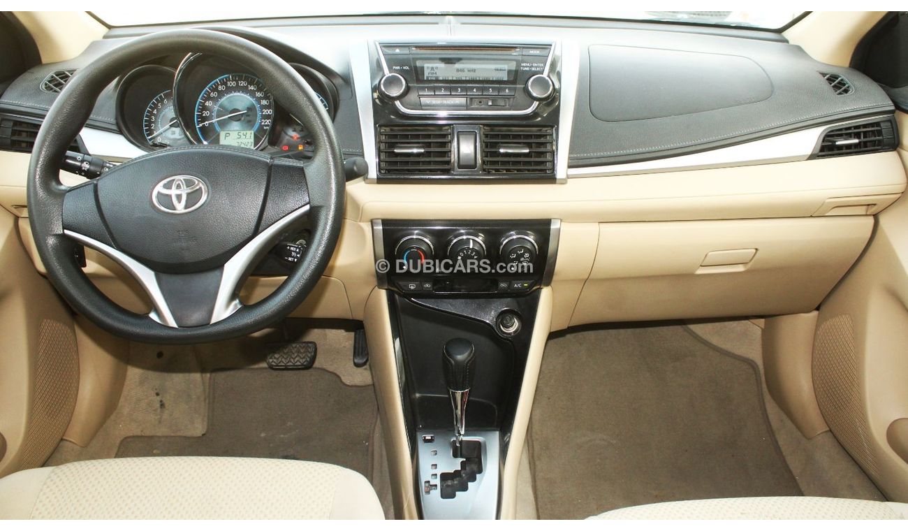 تويوتا يارس SE تويوتا يارس 2017 خليجي بحالة ممتازة