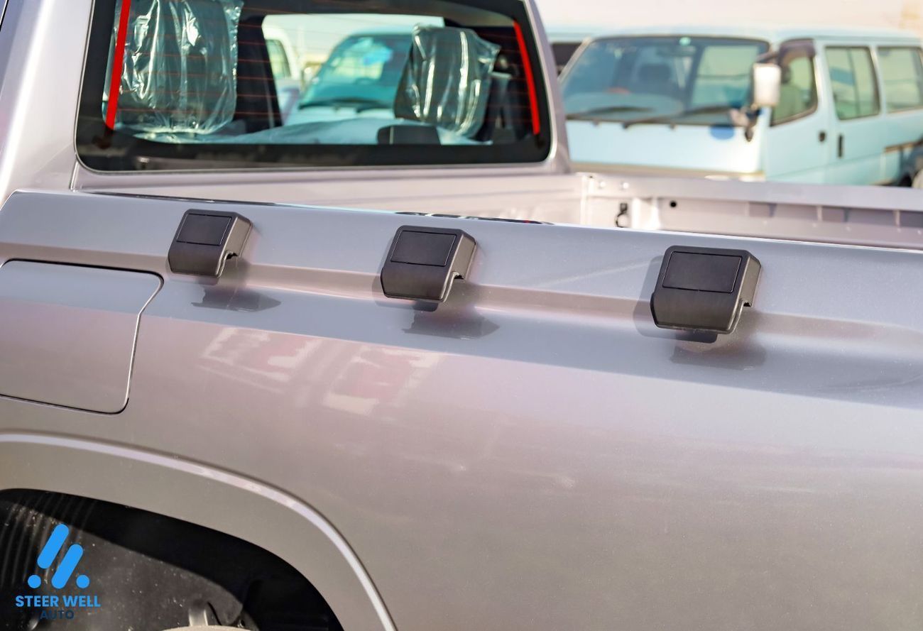 Mitsubishi L200 GL 2.4L Petrol Double Cabin 4x4 - 5 Speed MT - Export