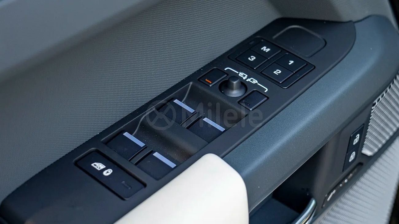 Land Rover Defender 130 | 2-YEAR WARRANTY + SERVICE AVAILABLE | IN-HOUSE FINANCING | 0% DOWNPAYMENT (BANK)