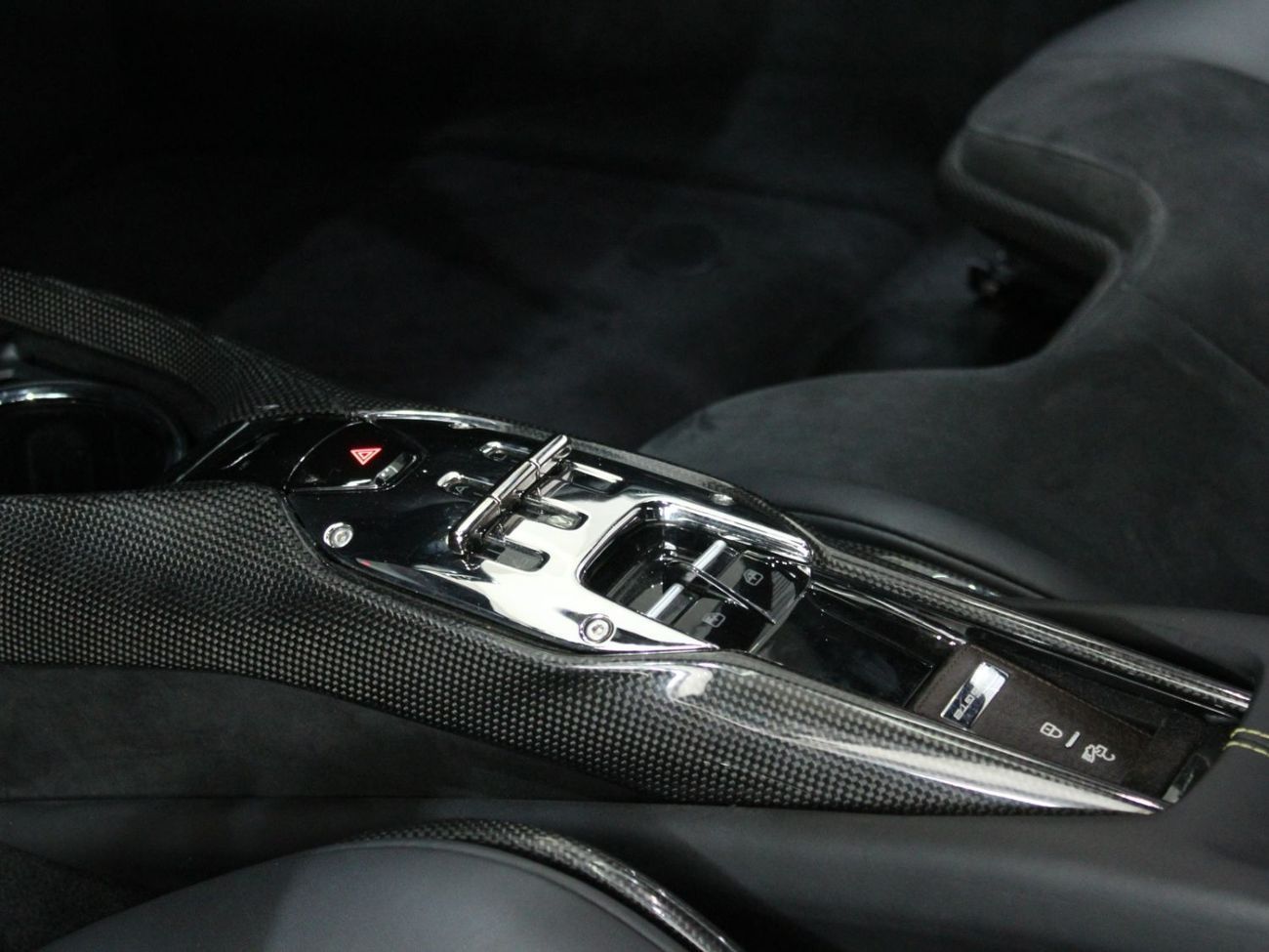 فيراري 296 GTB 3.0T V6 PHEV