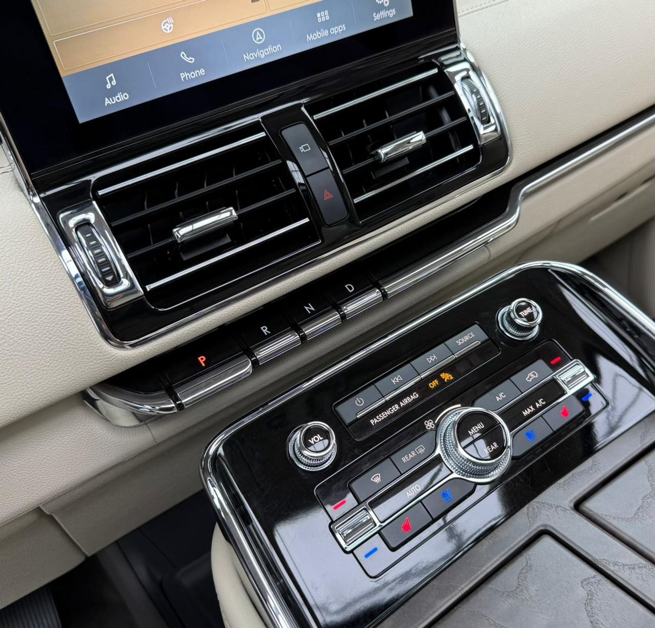 Lincoln Navigator Presidential 3.5L 2021 Lincoln Navigator Presidential, 2026 Lincoln Warranty + Service Pack, Low Km,