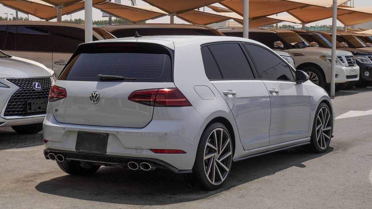Volkswagen Golf R