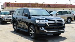 Toyota Land Cruiser GXR V6 Facelifted 2018 sunroof  leather electric seats low kms