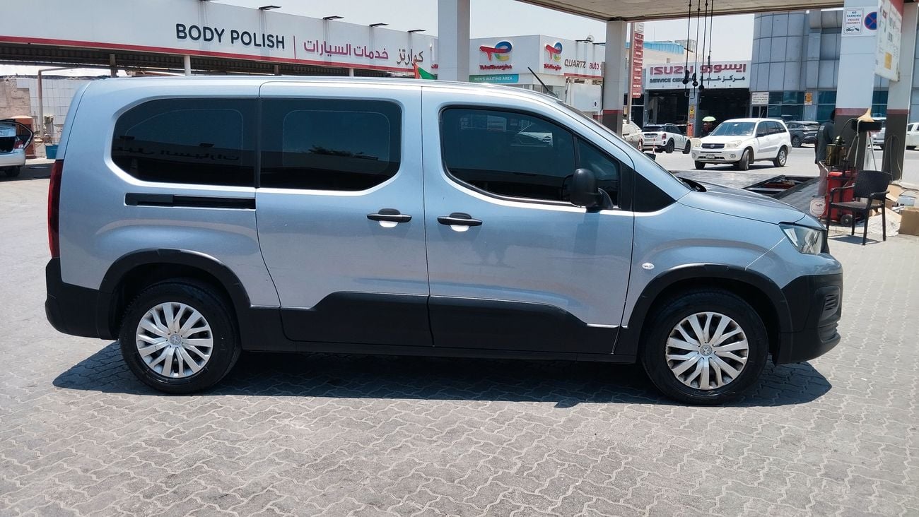 Peugeot Partner rifter 5 seats diesel manual