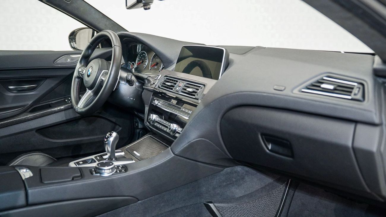 بي أم دبليو M6 Coupe - AED 6,760 P/M - 2 Years Warranty