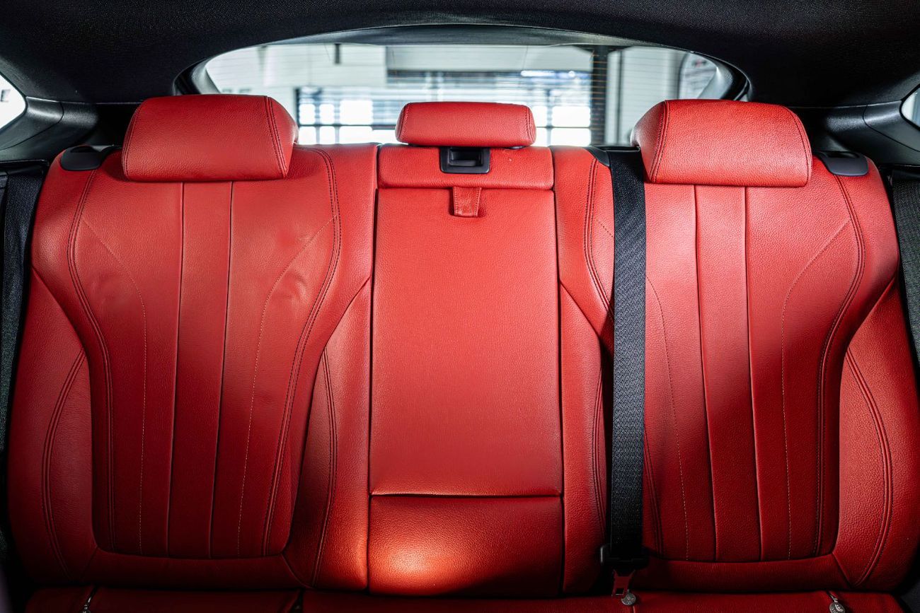 BMW X6 35i M Sport 3.0L X-Drive-MSport-GCC-Pearl White-Premium Red Leather Interior-M Sports Seats