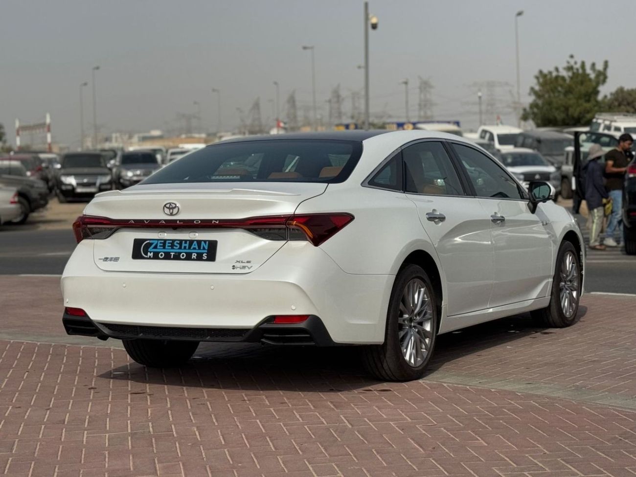 Toyota Avalon TOYOTA AVALON 2.5L HYBRID XLE 2024