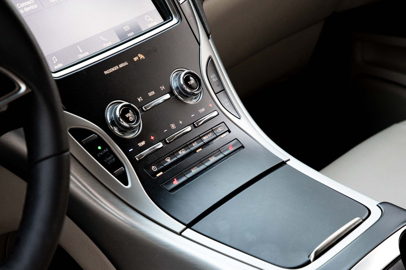 لينكولن ناوتيلوس Nautilus | 1,763 P.M | 0% Downpayment | Pristine Condition!