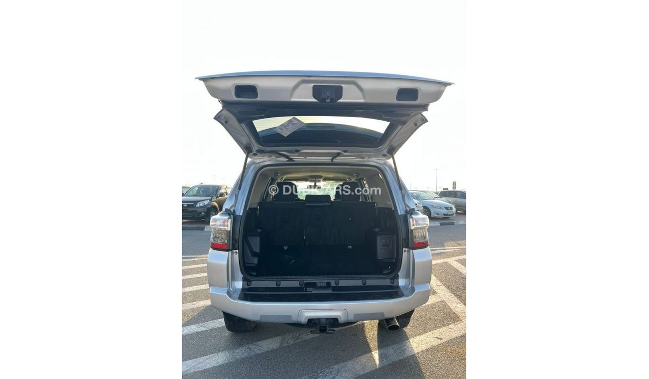 Toyota 4Runner *Offer*2018 TOYOTA 4RUNNER SR 4x4 4.0L V6 / EXPORT ONLY