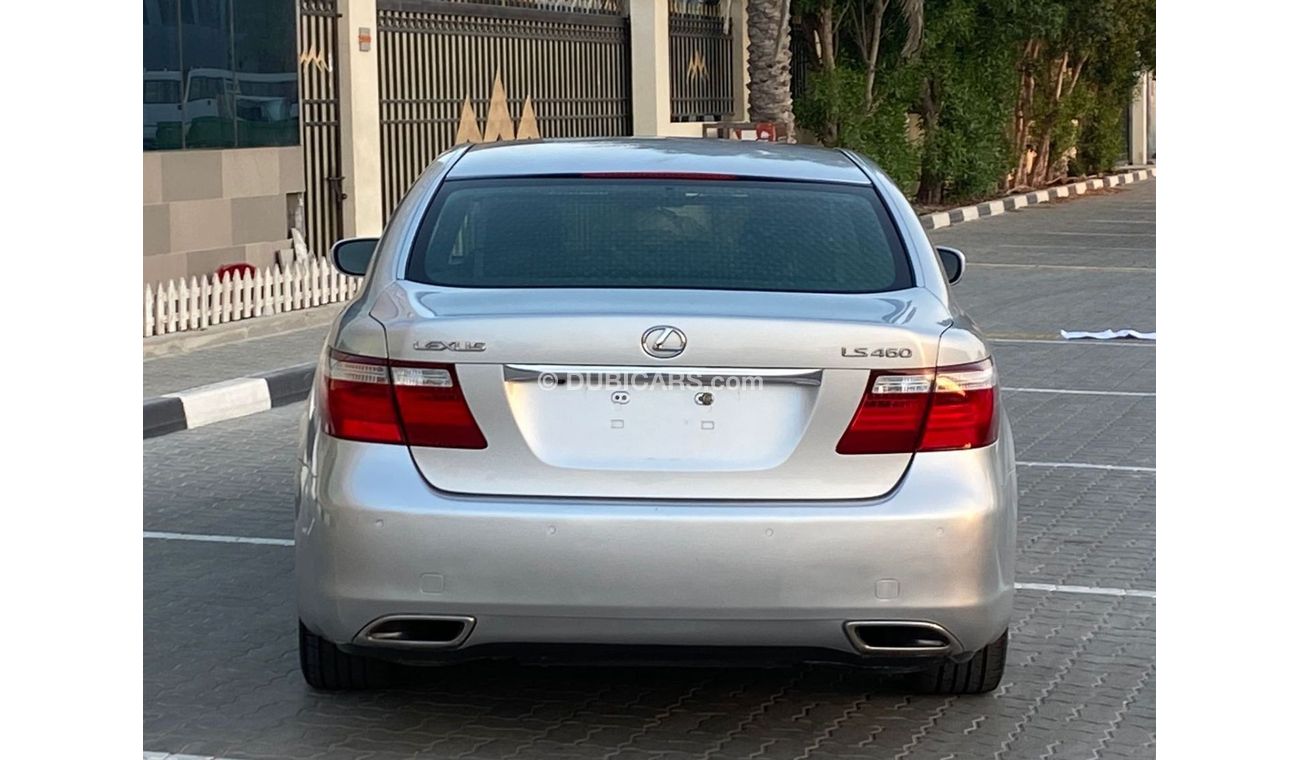 لكزس LS 460
