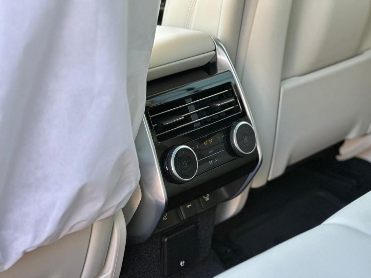 لاند روفر رينج روفر SE P400 3.0L